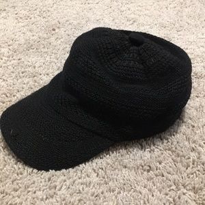 Black knit baseball cap